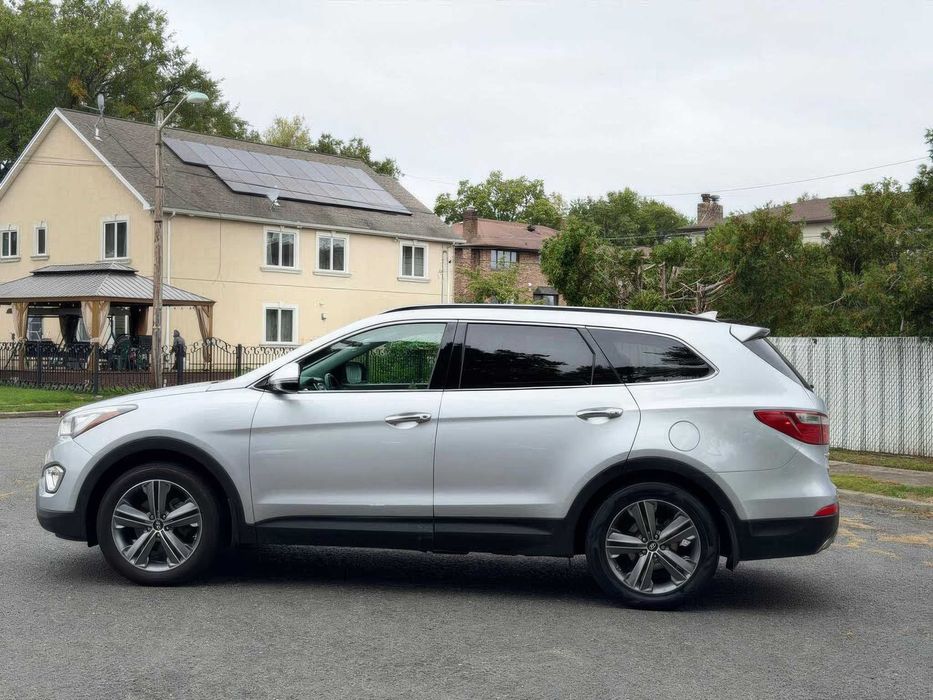 Hyundai Santa Fe Limited      2016