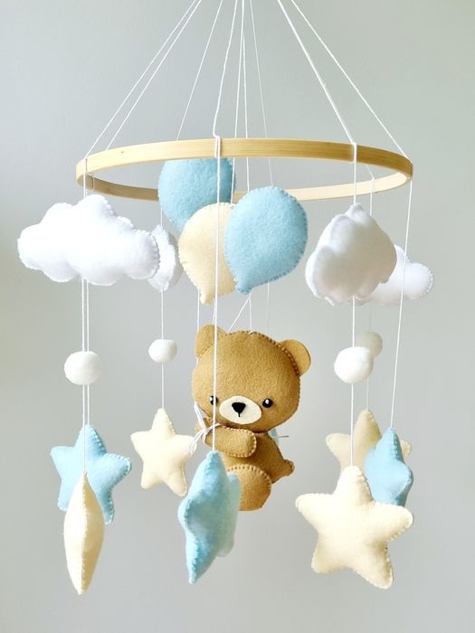 Karuzela  dla niemowlaka mis balony filc