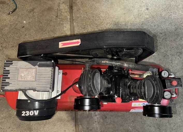 Kompresor olejowy Kraft Dele 100 l. Mało uzywany. 100%sprawny