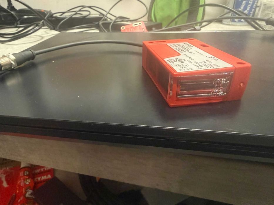 LEUZE HT46CI/PX-200-M12     Czujnik z tłumieniem tła