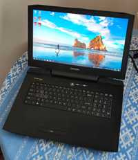 Clevo P870DM 17.3" 4K I7-6700K RAM-32gb GTX 980 8gb SSD-256gb HDD-1 tb