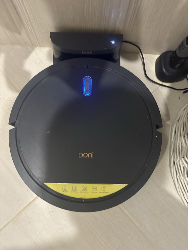 Продам Робот-пылесос  Doni