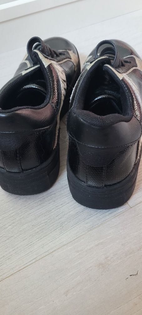 Sneakersy LIU JO rozm. 35