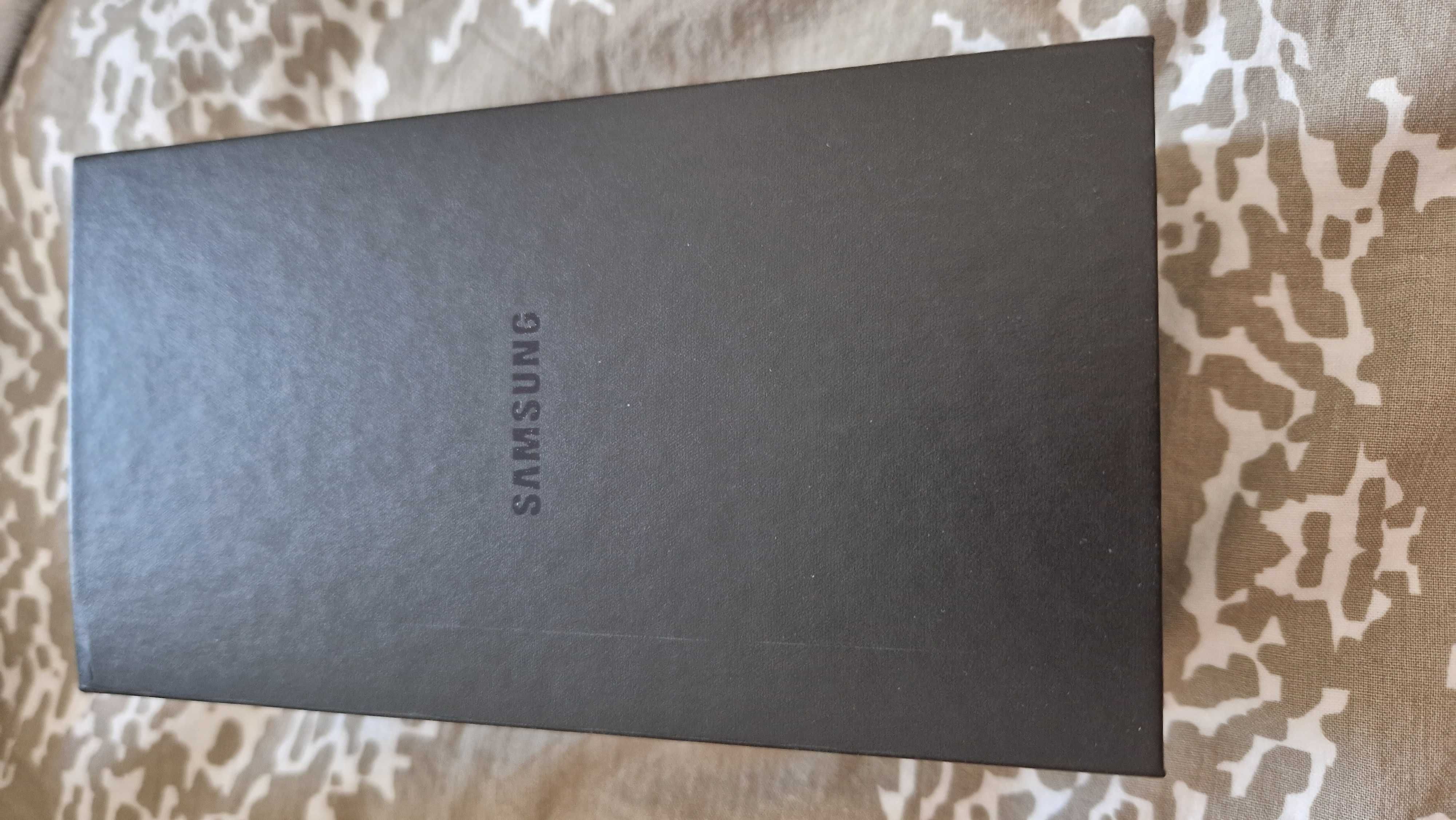 Pudełko od Samsunga S9