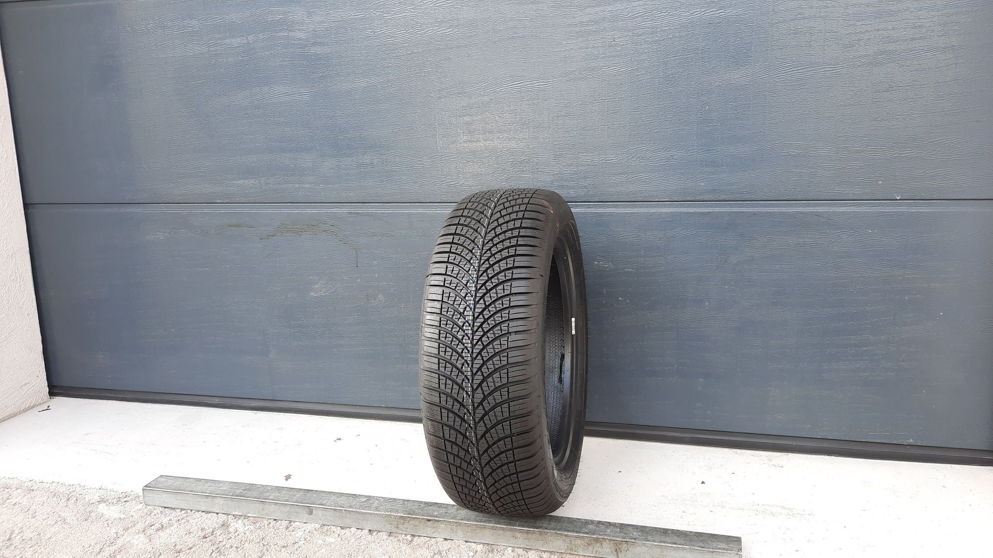 Goodyear 205/55 R16 Vector 4Seasons Gen-3 jak NOWA
