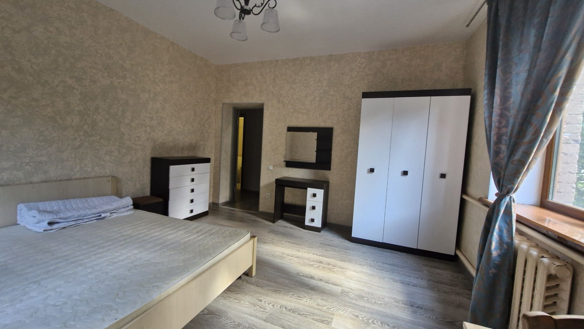 Продаж 2  кімн квартири