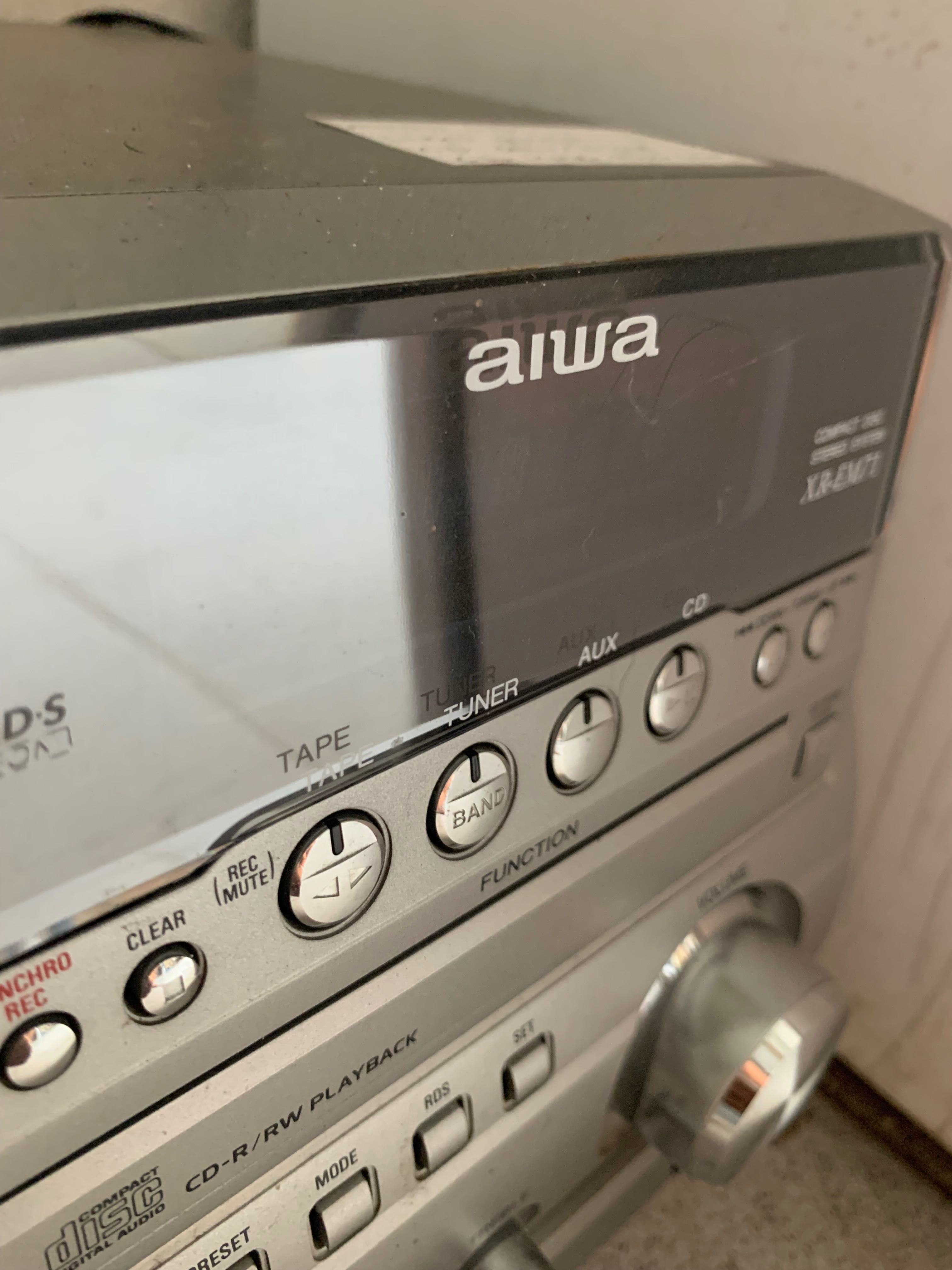 Aparelhagem Aiwa XR-EM71