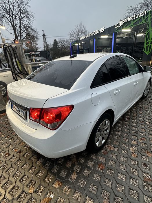 Chevrolet Cruze 1.8 автомат 2015