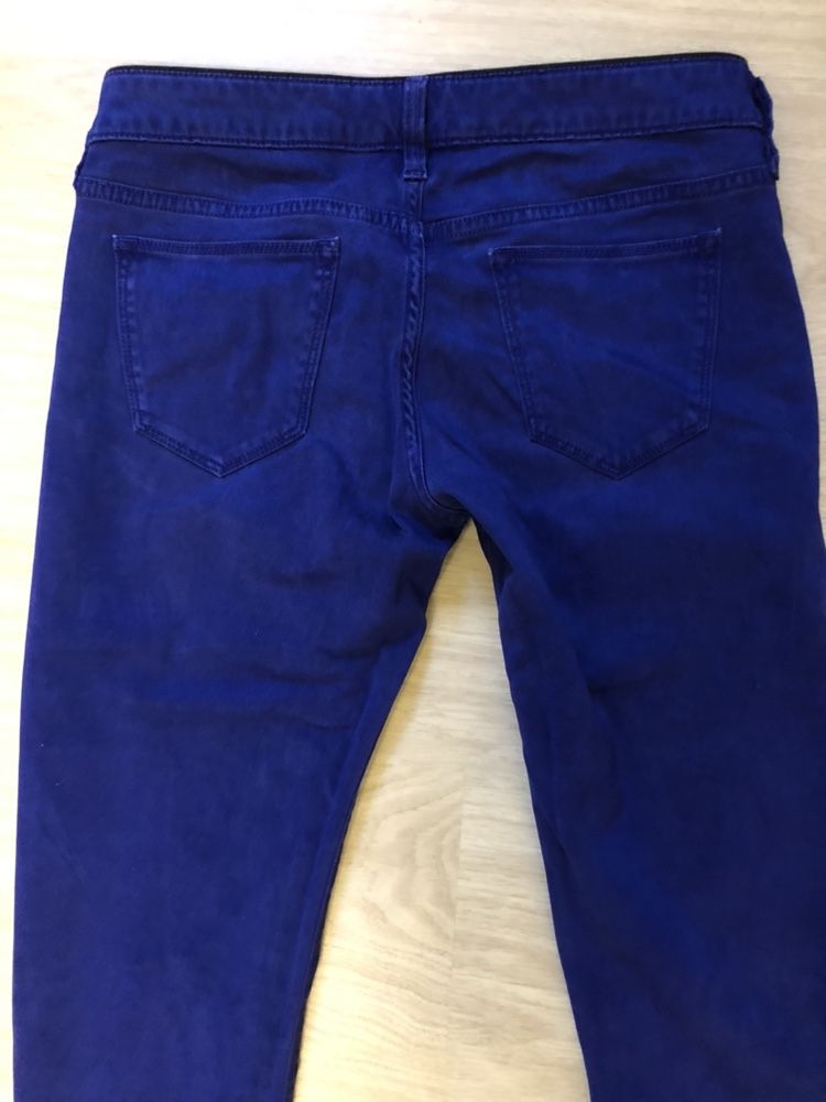 Spodnie damskie jeans Guess Beverly skinny chabrowe xs 26 rurki