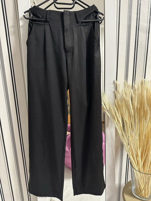 Брюки з розрізами на таліі