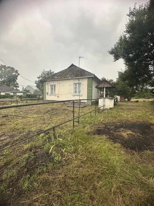 Продаж будинку в селі Любарці