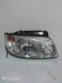 Farol Hyundai Matrix direito 2000 a 2004