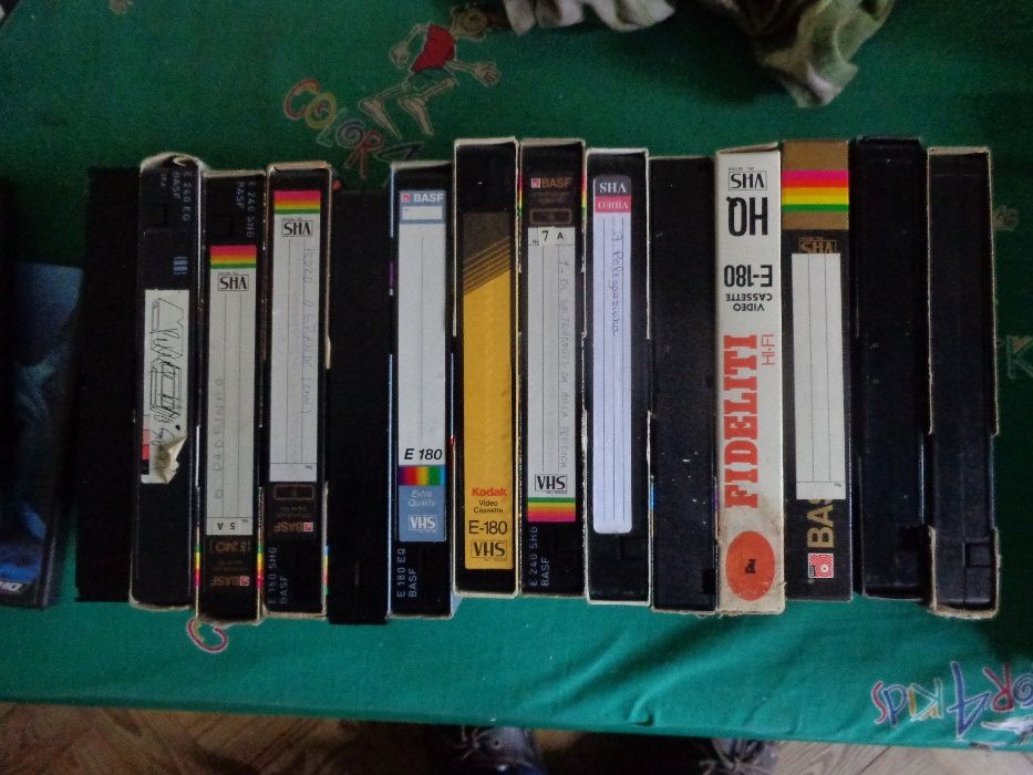 Casetes video VHS varios cassetes