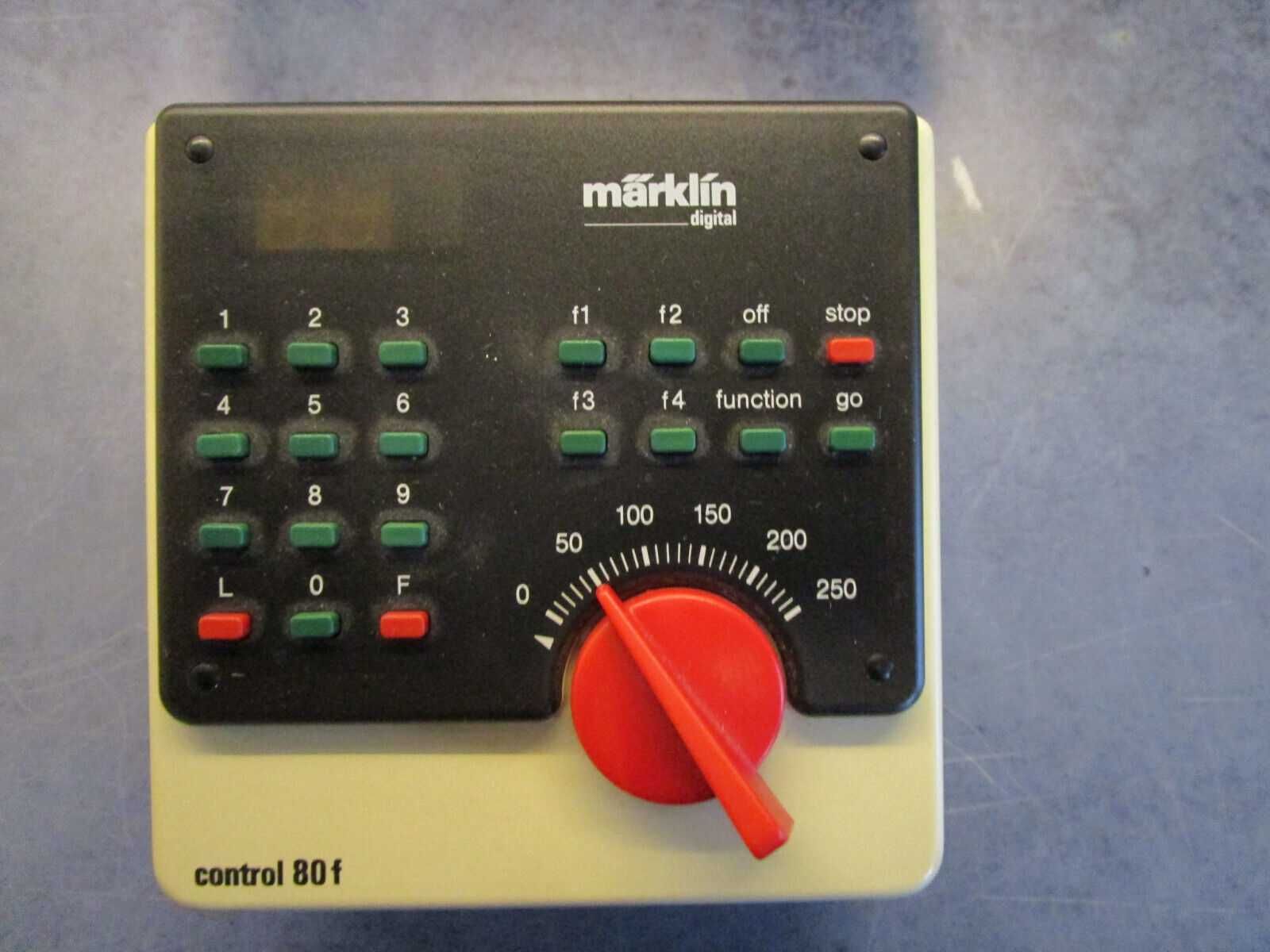 MiniClubMarklin- Marklin 6020 Sistema de controlo digital