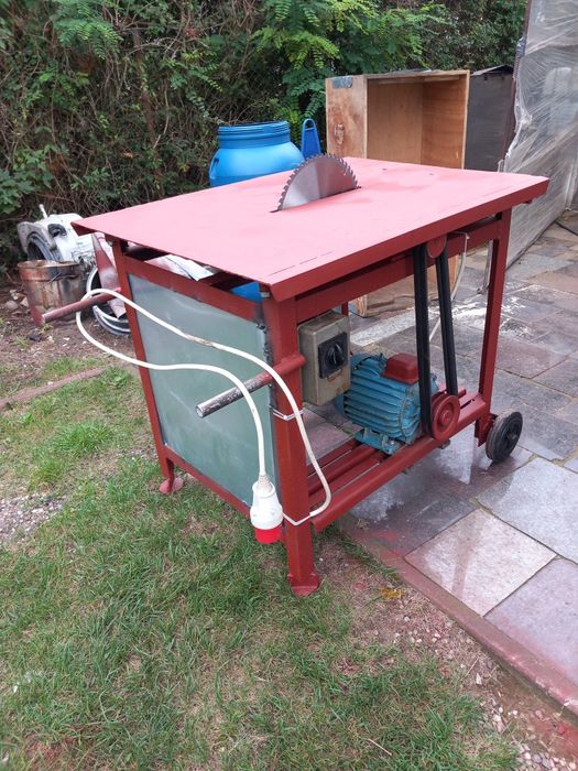 Krajzega z silnikiem elektrycznym