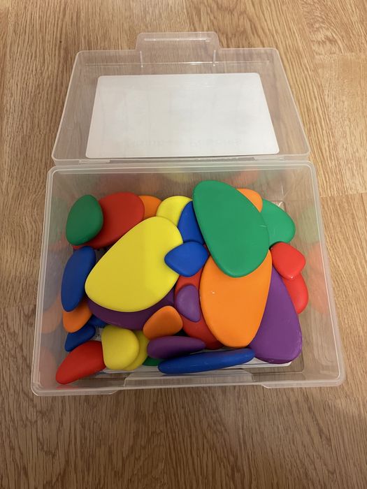 Rainbow Pebbles гра