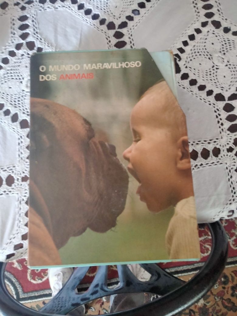 Várias coleções de livros anos 70