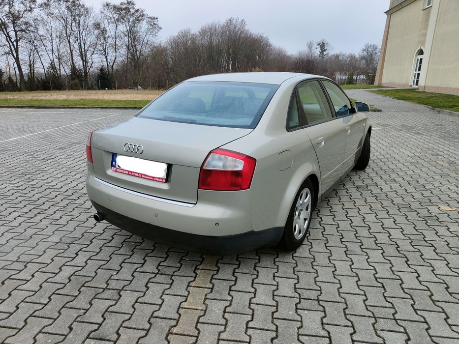 Audi A4 B6 2.0 LPG długie opłaty, zimowe opony