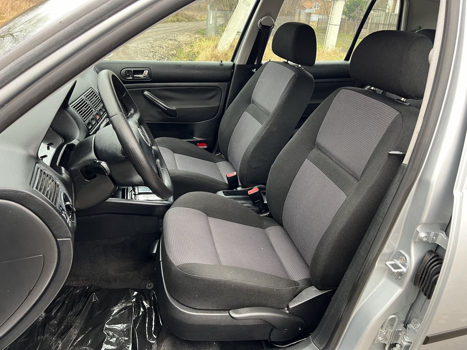 Продам VW Golf 1.6 бензин АВТОМАТ