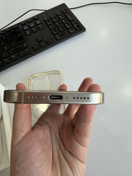 Iphone 16 pro 128gb com fatura e como novo!