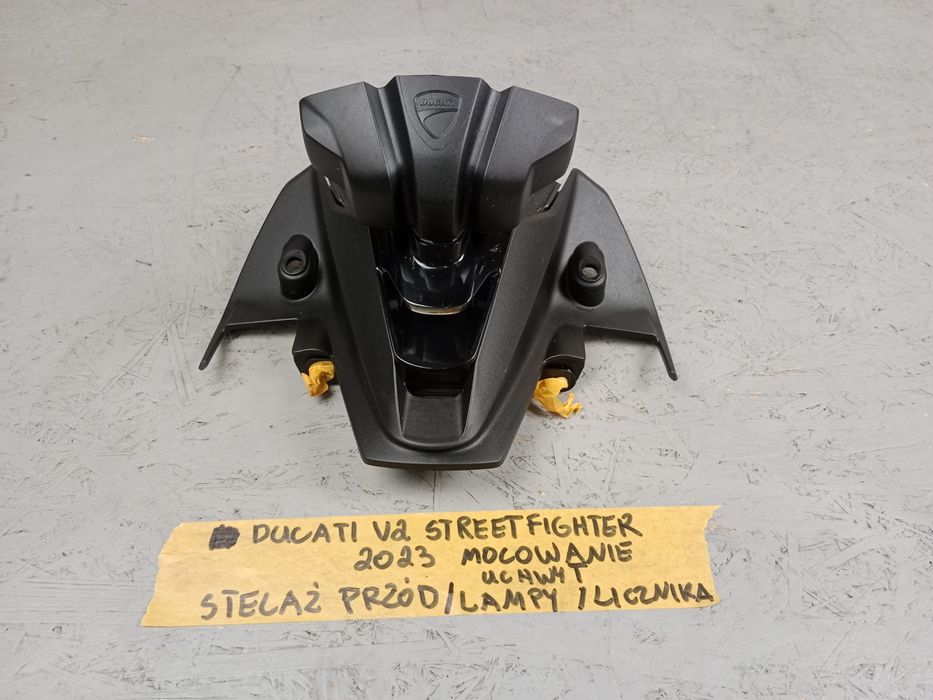 Ducati Streetfighter V2 Stelaż Przód Górny Uchwyt Licznika Lampy Przód