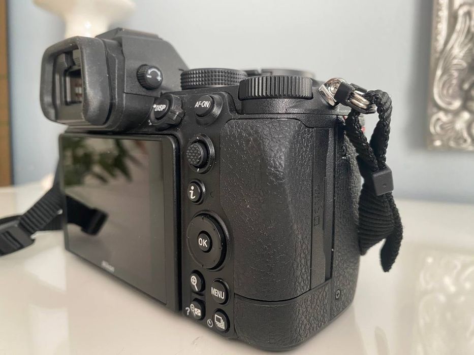 Aparat Nikon Z5 czarny + obiektyw Nikor Z 24-50 mm