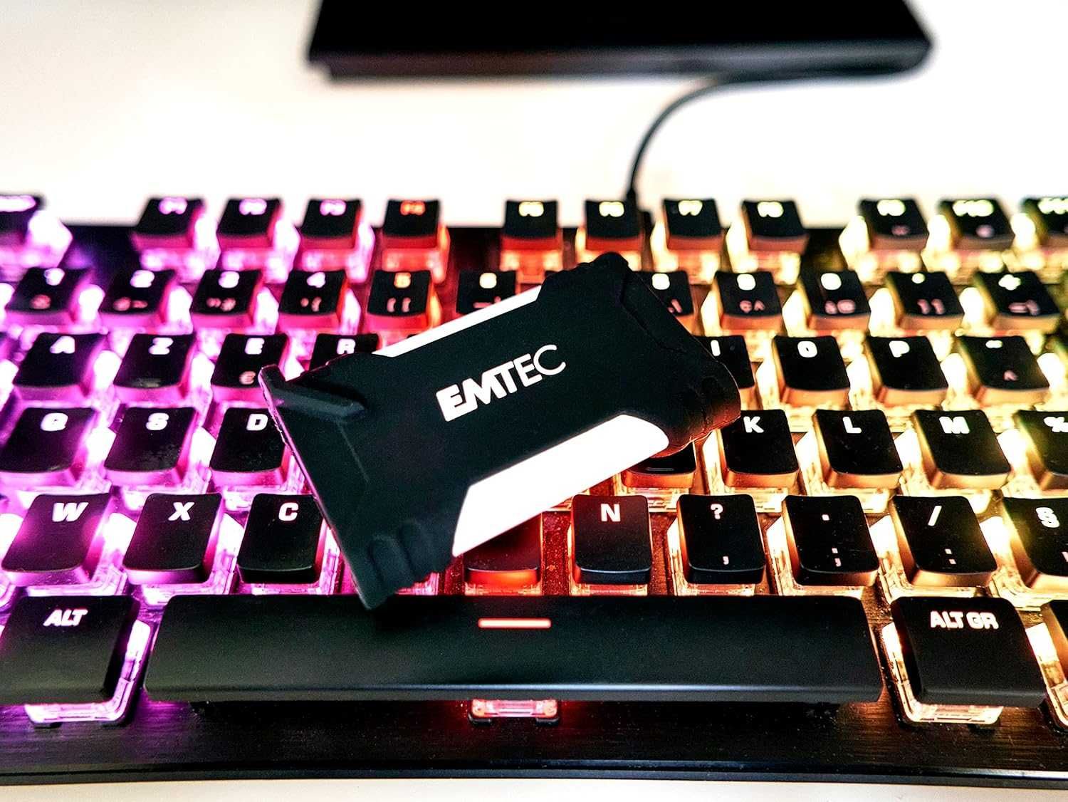 SSD Externo 2TB - EMTEC X210G