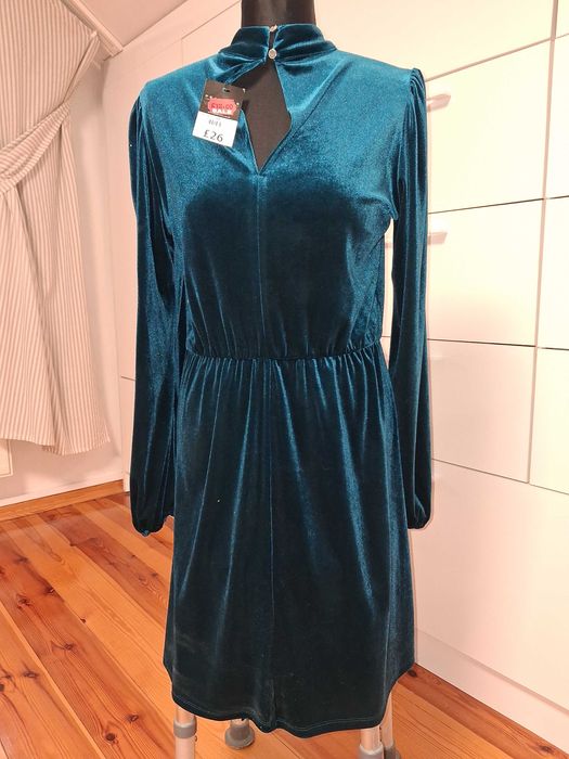 Elegancka welurowa sukienka rozm 10 w kolorze morskim