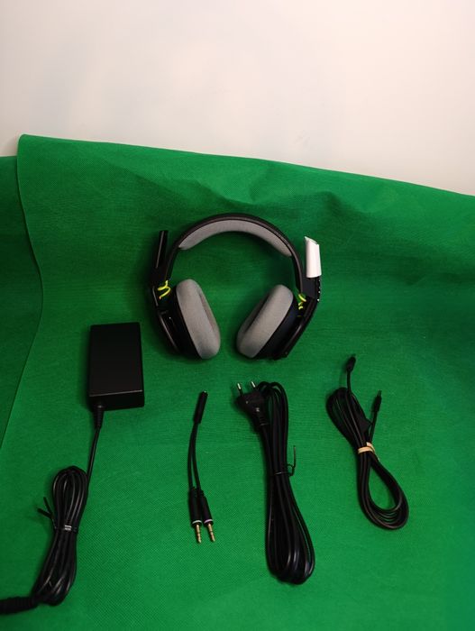 Volante G29, pedais e auscultadores Logitech (3 anos garantia)
