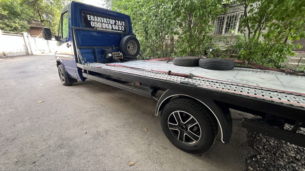 Mercedes sprinter 2.2 евакуатор платформа торг