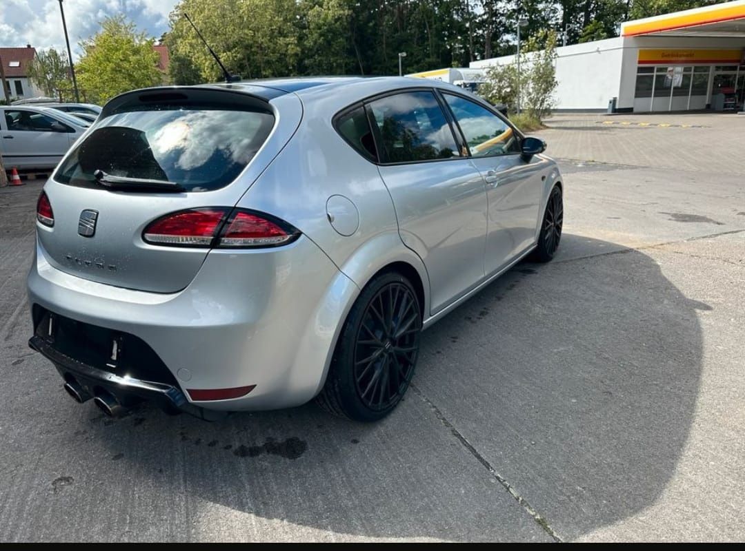 Seat Leon CUPRA 300ps Maxto Xenony Navigacja  Tempomat  Kamera PDC