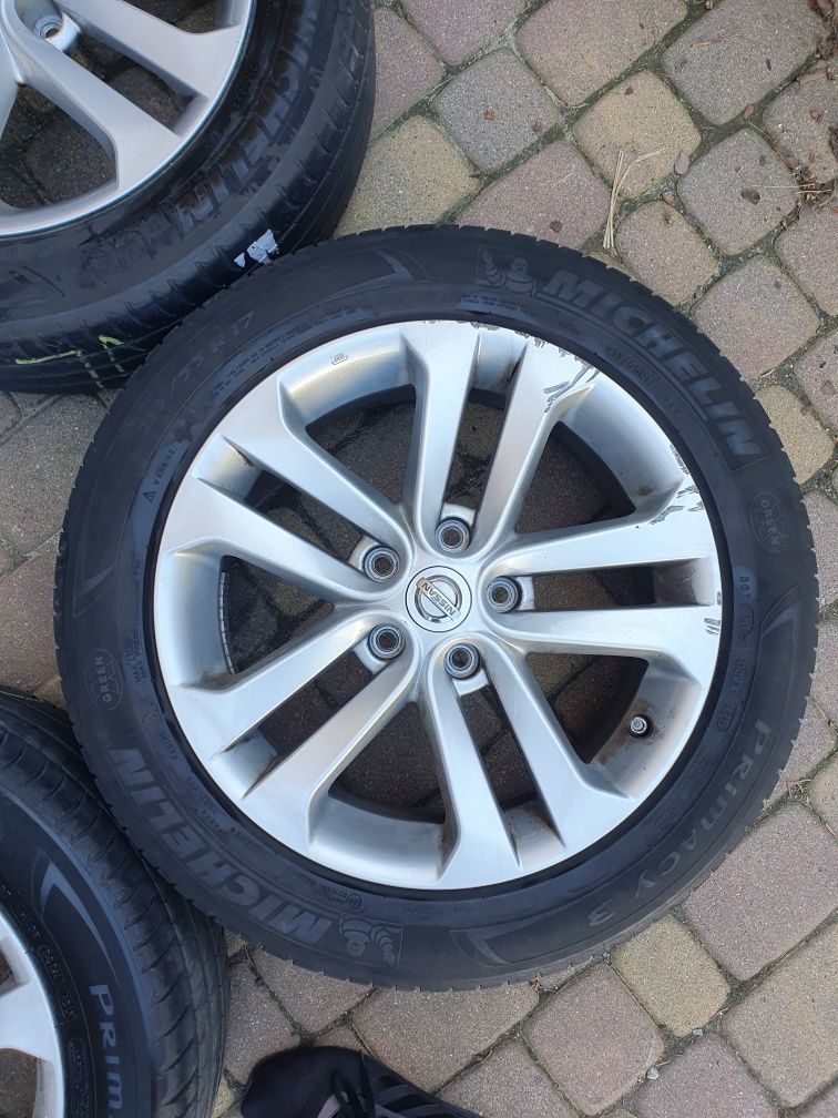 Oryginalne Felgi Koła 17" Nissan Qashqai 5x114.3 Et47 +215.55.17