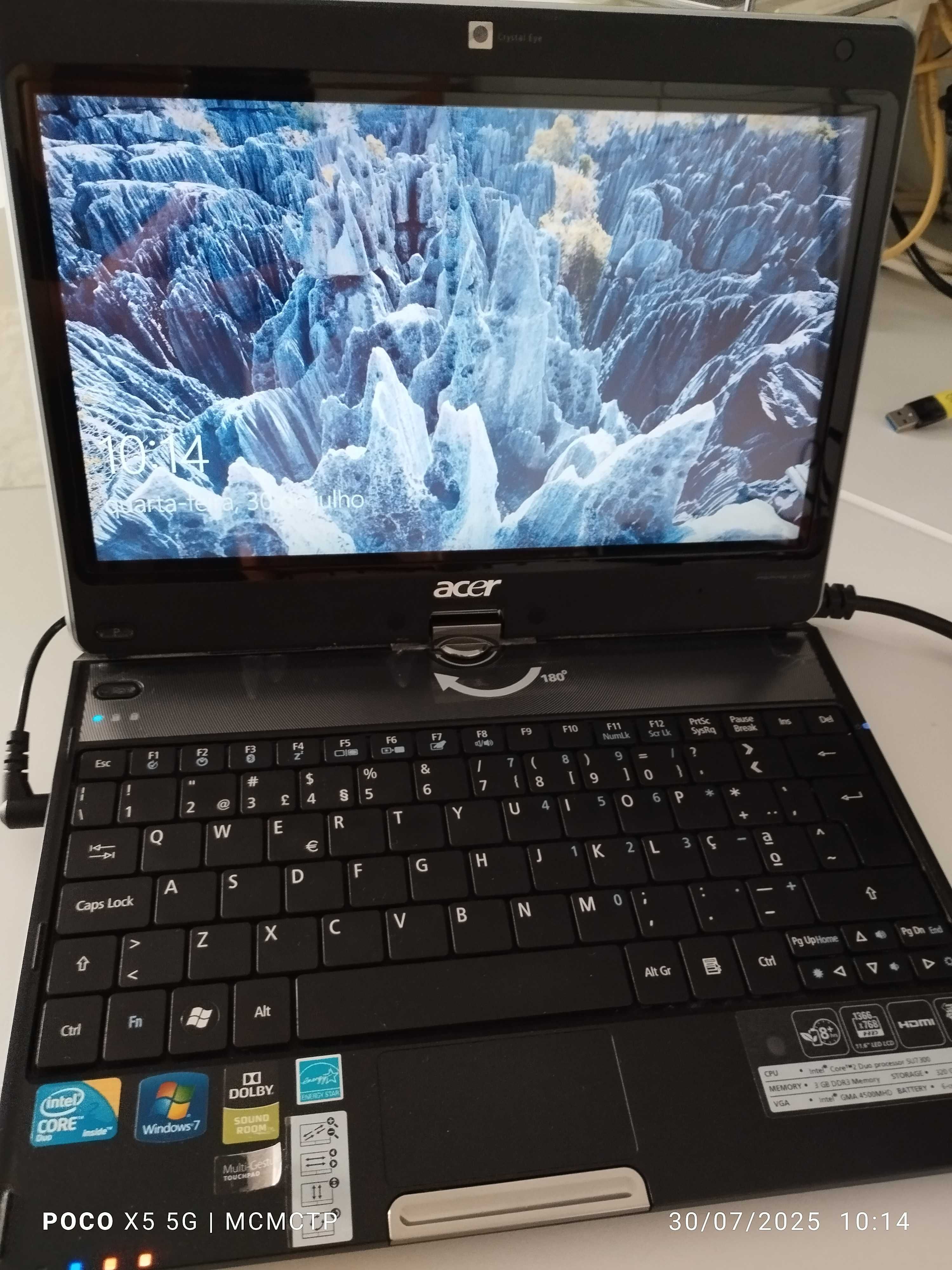 Acer Aspire 1825PT, ecrã tátil de 11.6", CPU Intel, 3GB RAM, 320GB HDD