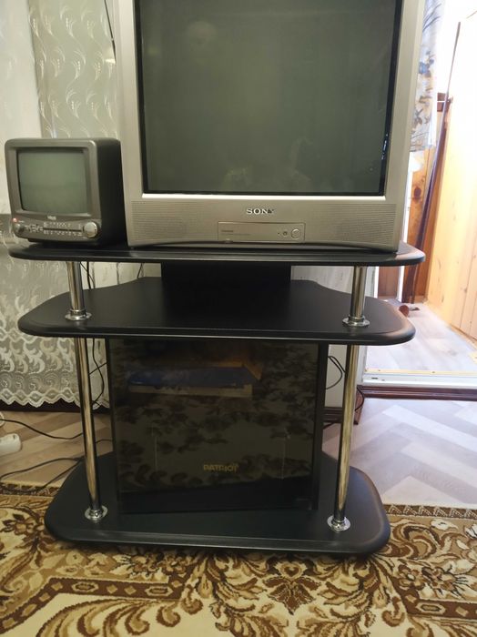 Тумба під телевізор чорна