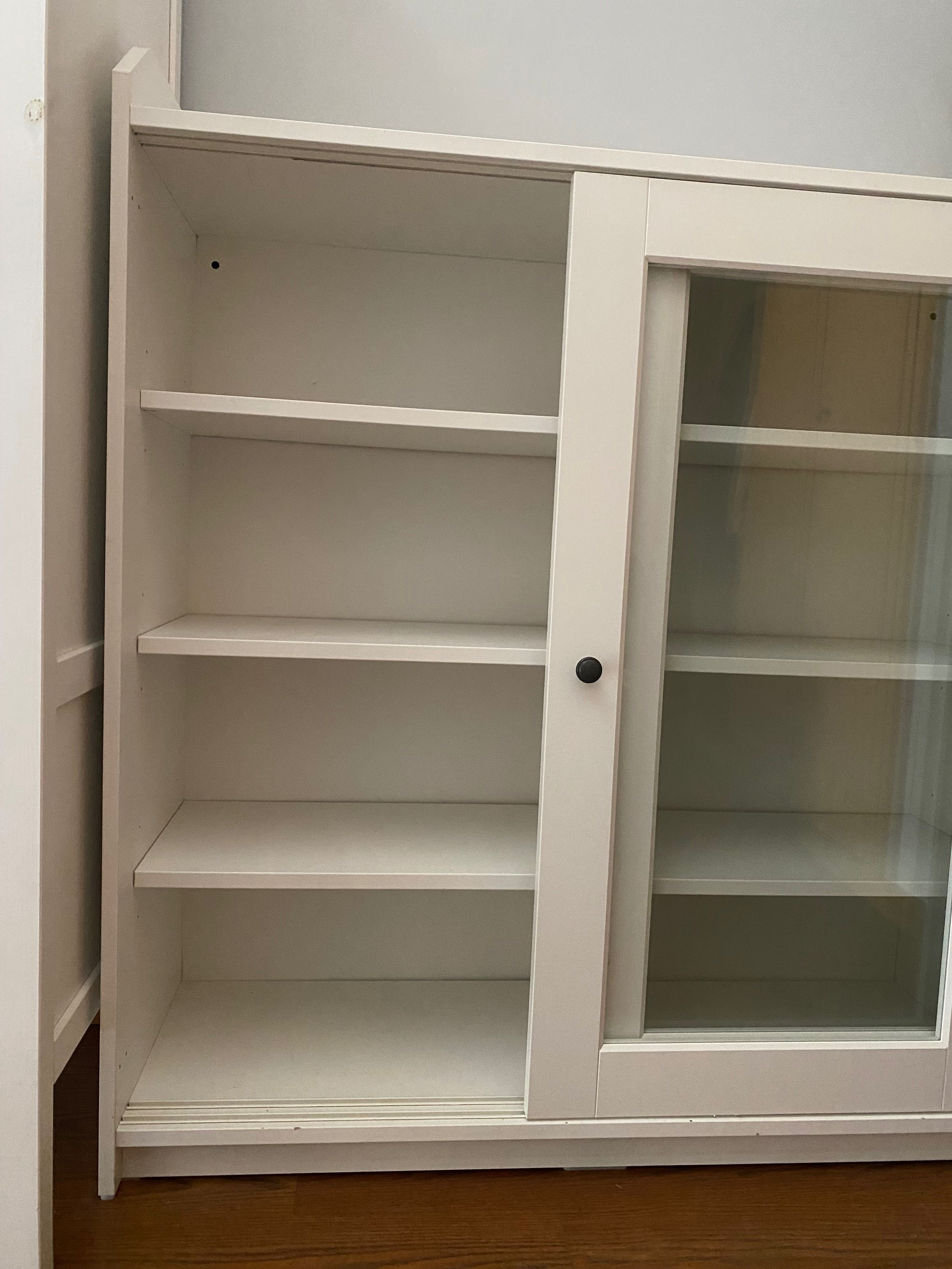 Armário/ Vitrine HAUGA - IKEA