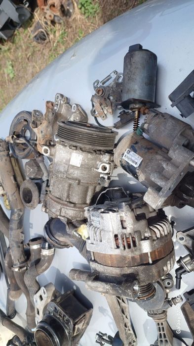 Колектор форсунка заслонка ситроен пежо CITROEN PEUGOUT 1.6л  5FS