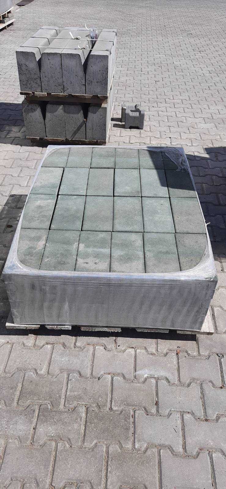 тротуарна плитка, бруківка, бордюр