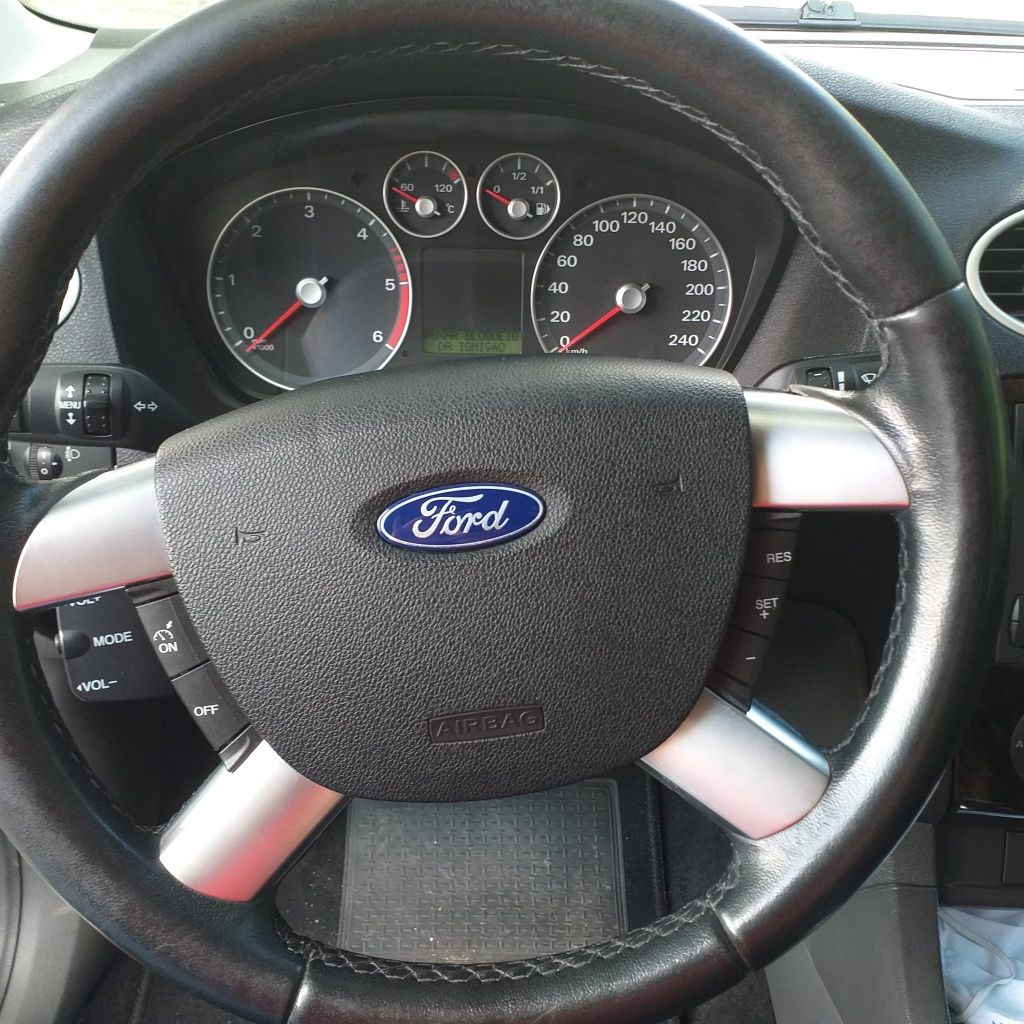 Ford Focus Ghia 1.6