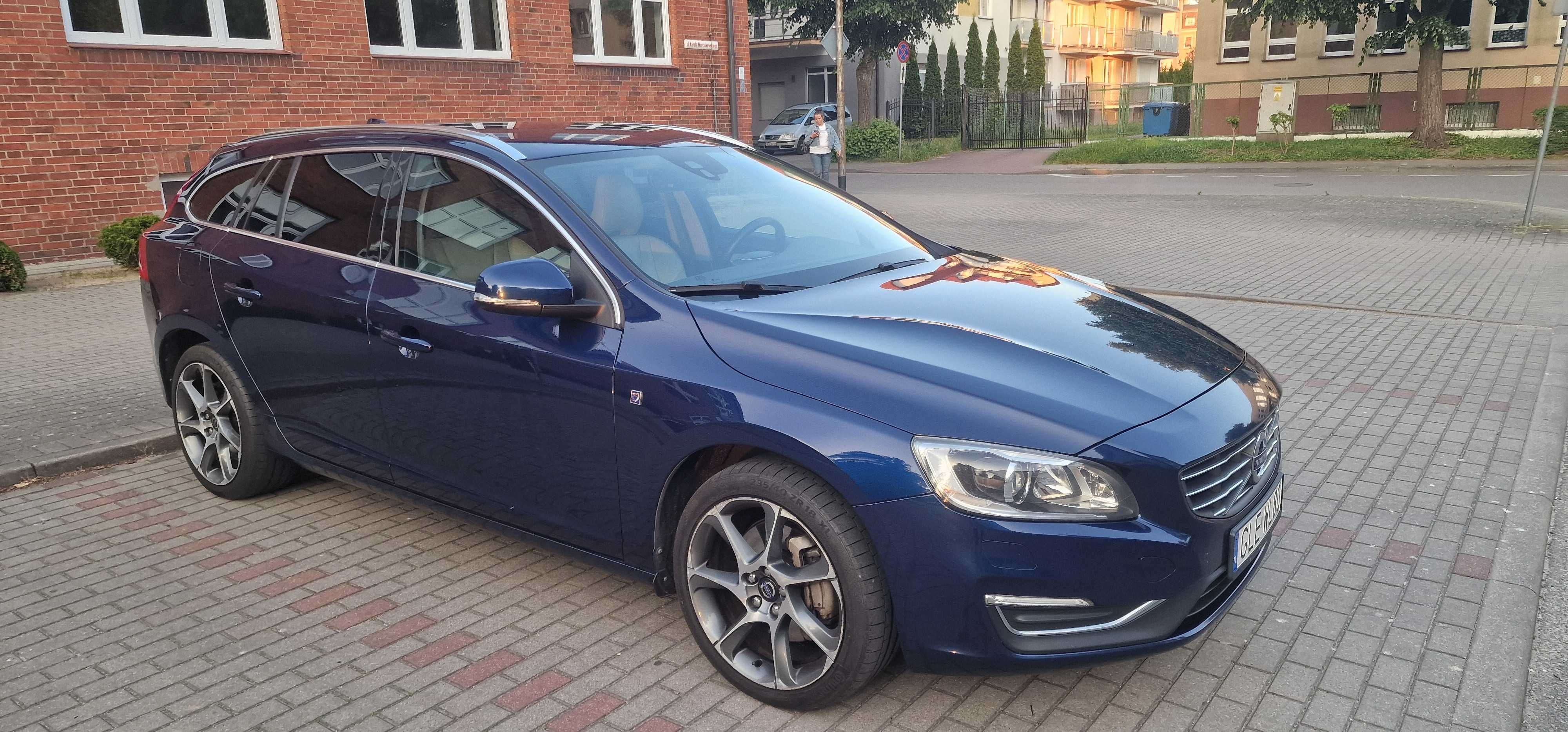 Volvo V60 2.4 D4 AWD Ocean Race POLESTAR 215kM SALON POLSKA