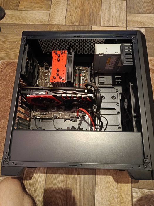 Komputer i5 8600k / 16GB RAM DDR4 / SSD 256 + HDD 1TB / GTX 1060 (6GB)