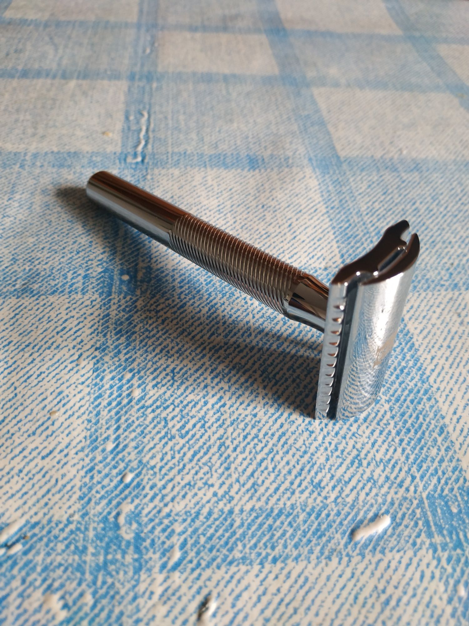 Т-подібна бритва для гоління King-C-Gillette