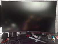 Monitor AOC 27' zakrzywiony