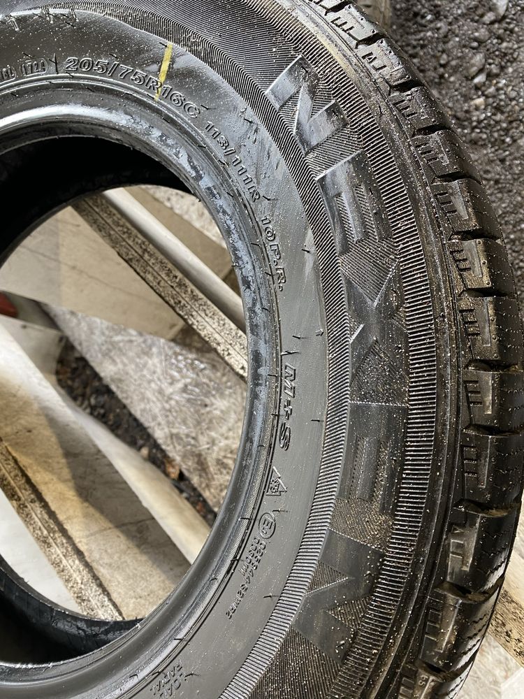 Opona pojedyncza 205/75/16c Nexen Winguard