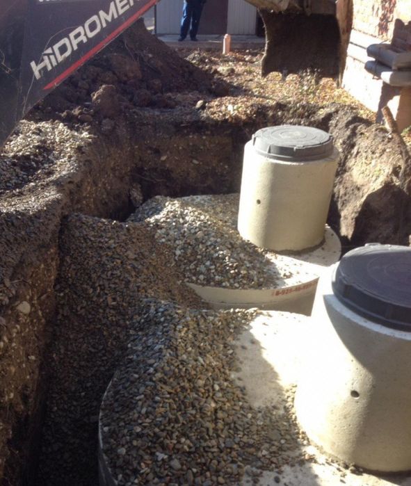 Вигрібна яма і септик з бетонних кілець. Доставка, копка, 6/20 кубів