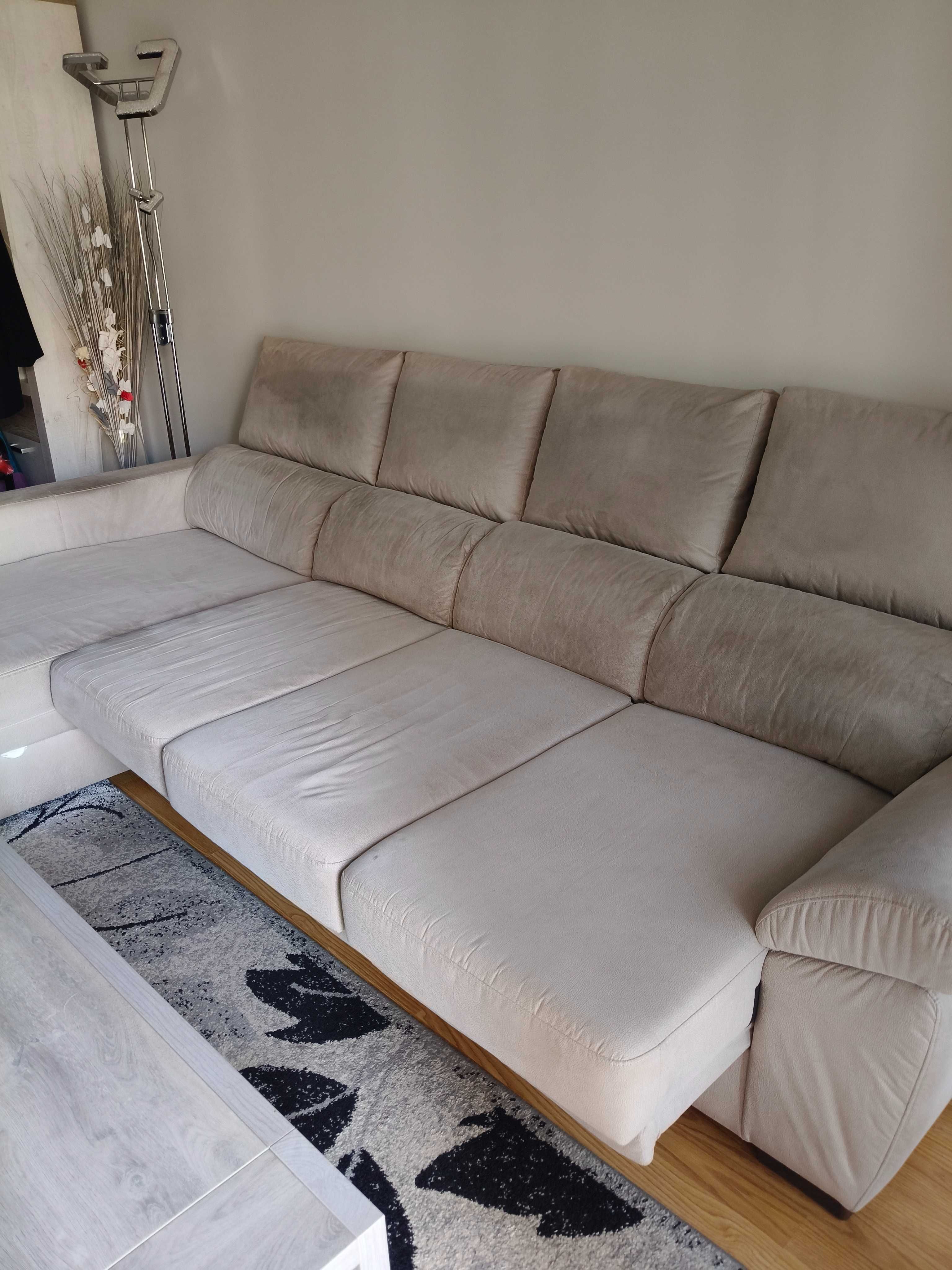 Sofá com mesa de sala gratis, causa da mudança.