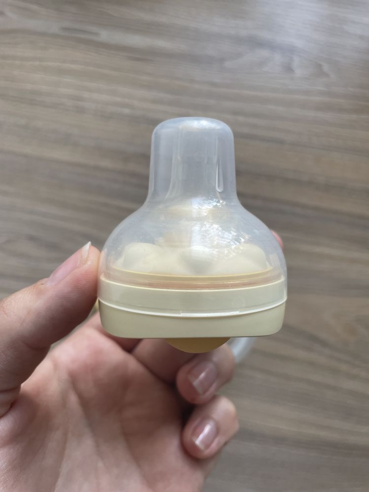 Smoczek medela calma +butelka 150 ml medela zestaw