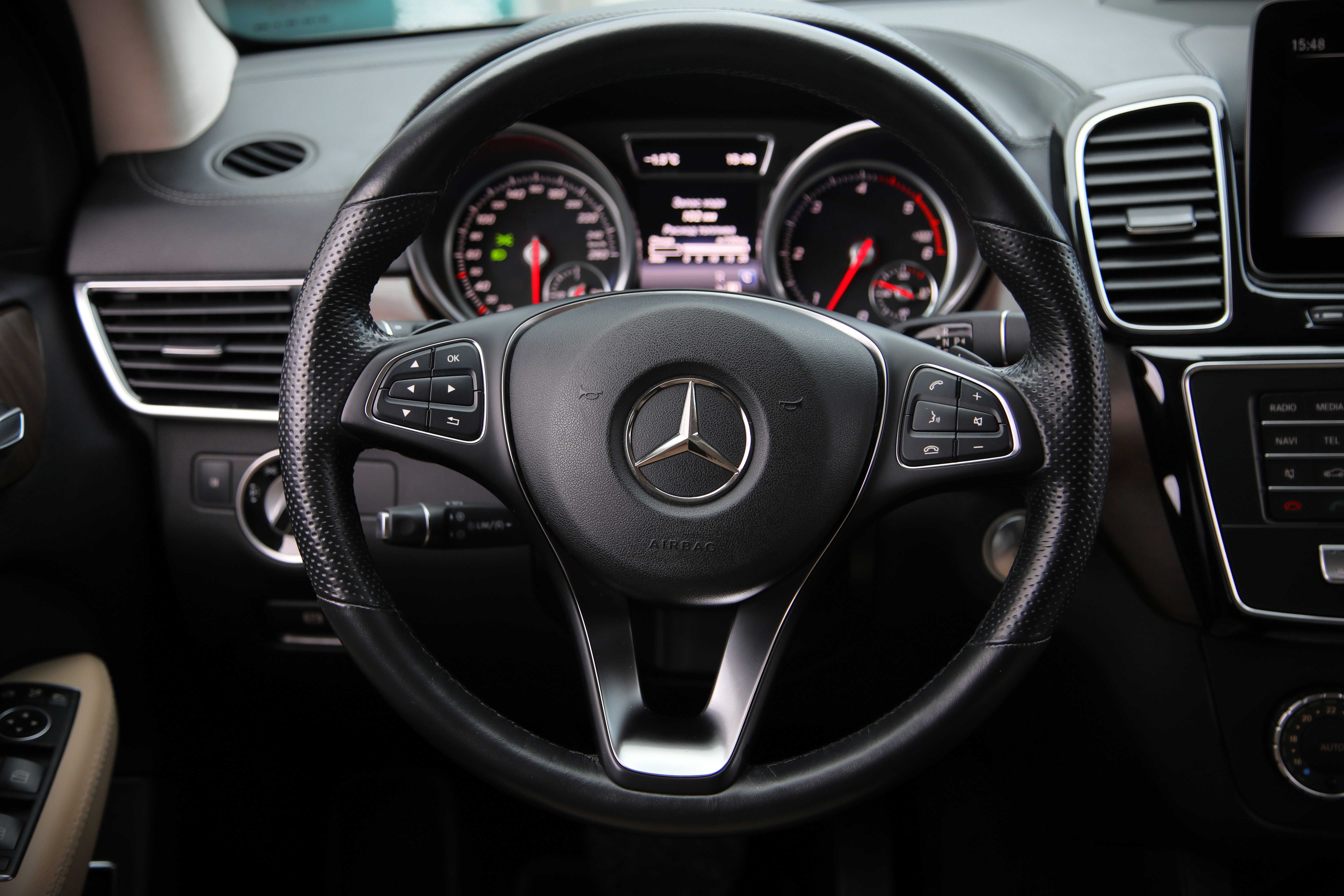 Офіційний Mercedes-Benz GLE 350d 2018 року