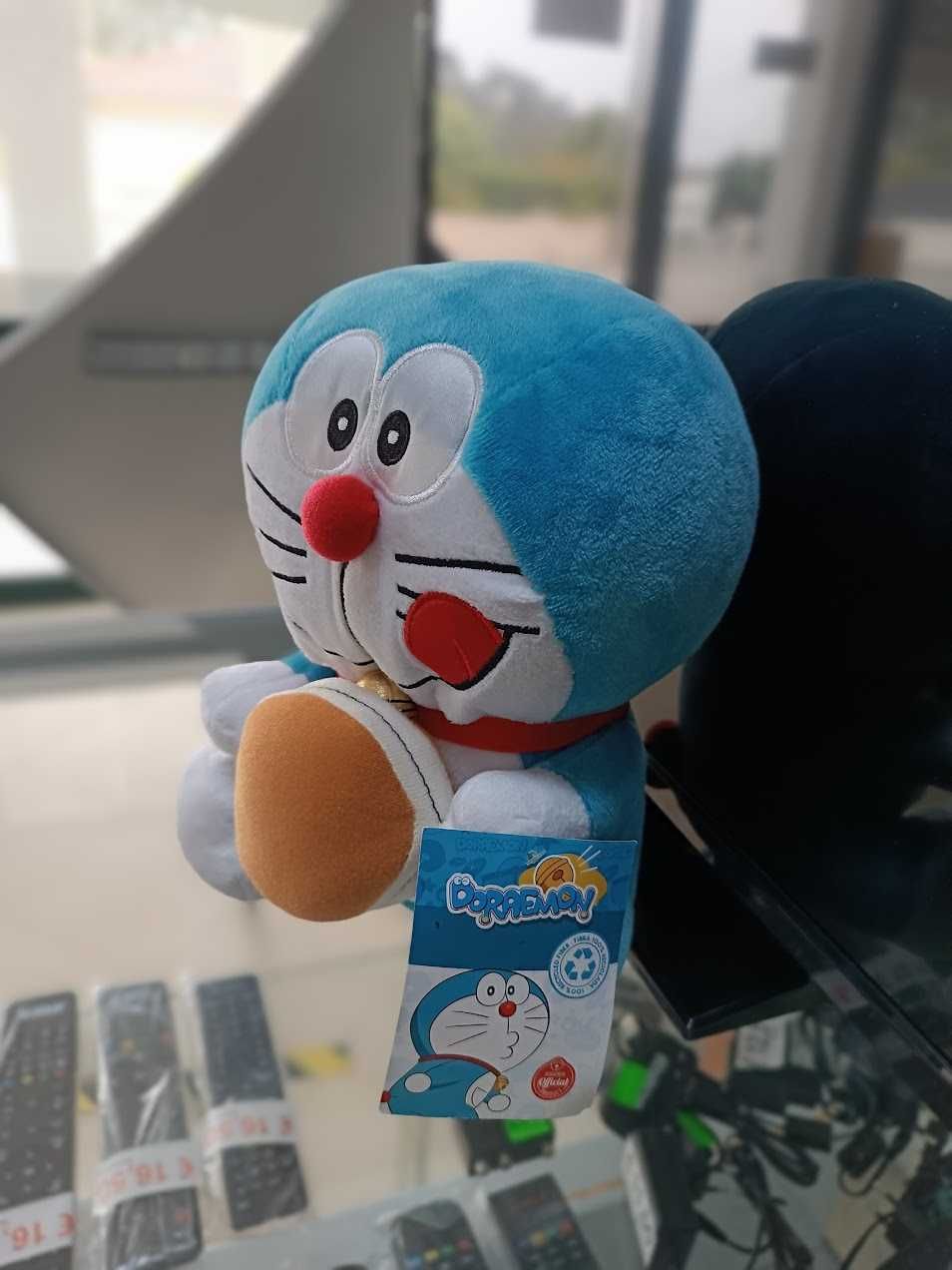 Novidade:Peluche Doraemon Sentado 25cm