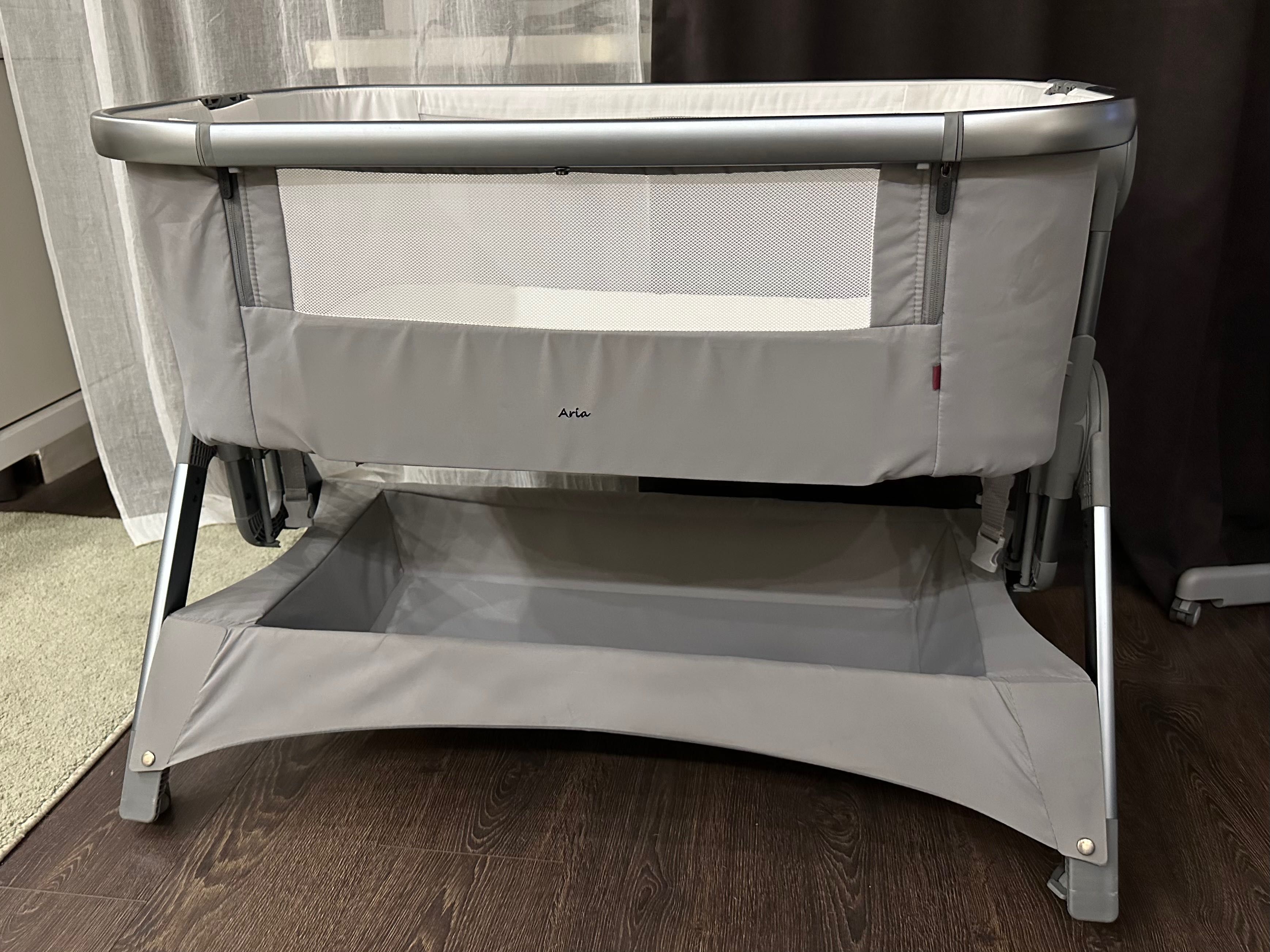 Приставне дитяче ліжечко Carrello Aria