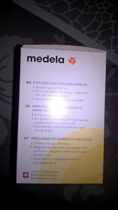 Bomba Manual Tira Leite NUK Comfort + protetores de mamilo MEDELA